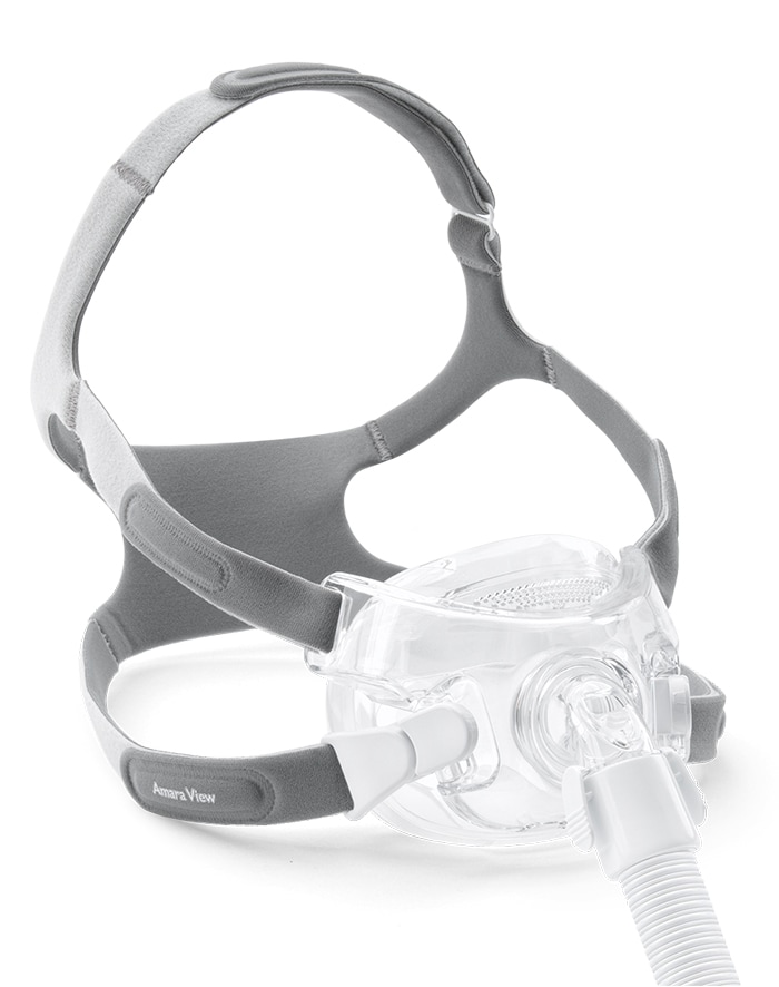 un masque médical avec un tube