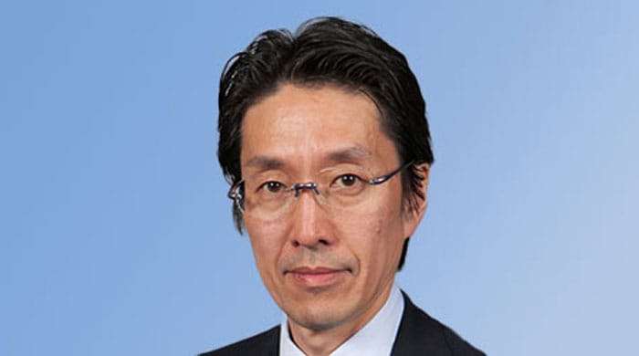 Dr S. Nakamura, Japon