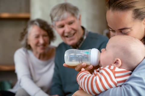 Comment stériliser un biberon et le nettoyer