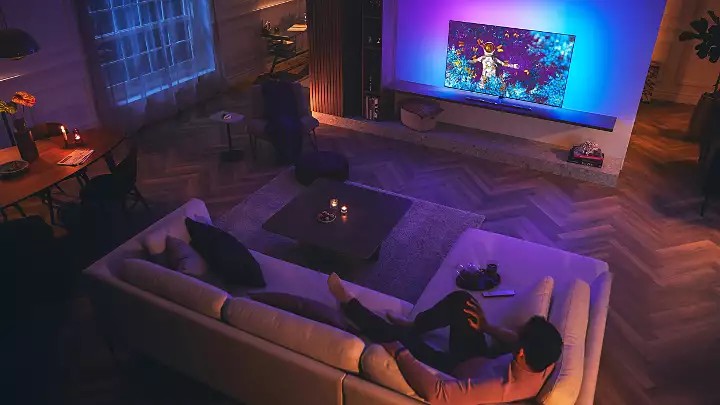 Comment placer correctement votre TV dans n’importe quelle pièce