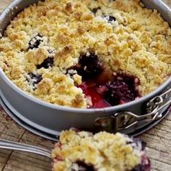 Crumble aux abricots et aux mûres - Recette dessert | Philips