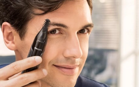 Tailler les sourcils pour hommes