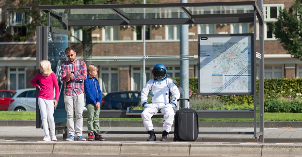 Entrez dans le et et mettez-vous à la place d'un astronaute