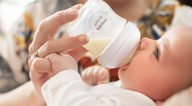 Biberons Philips Avent Natural destinés aux nourrissons