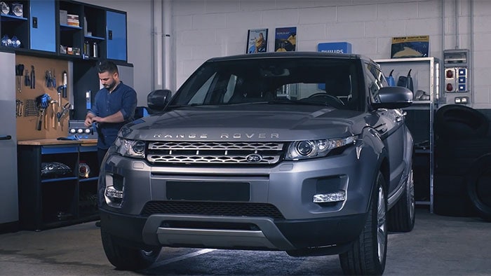 Comment remplacer des lampes pour éclairage avant sur votre Range Rover Evoque